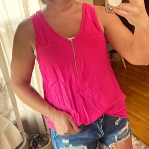 V-neck zipper tank